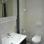 2x Monteurwohnung 1x 2 Kleine Einzelzimmer 1x Doppelbett Und Schlafcouch Im Wohnbereich * Siegen